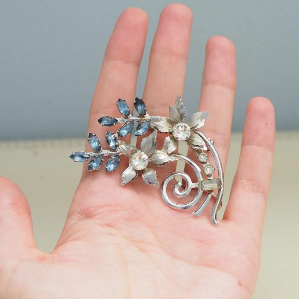 Vintage Blue and Silver Floral Bouquet Brooch - Picture 2 of 9